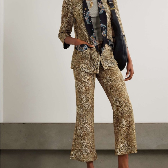 MAISON MAYLE
Caribbea printed silk-satin trimmed woven blazer - Picture 9 of 9